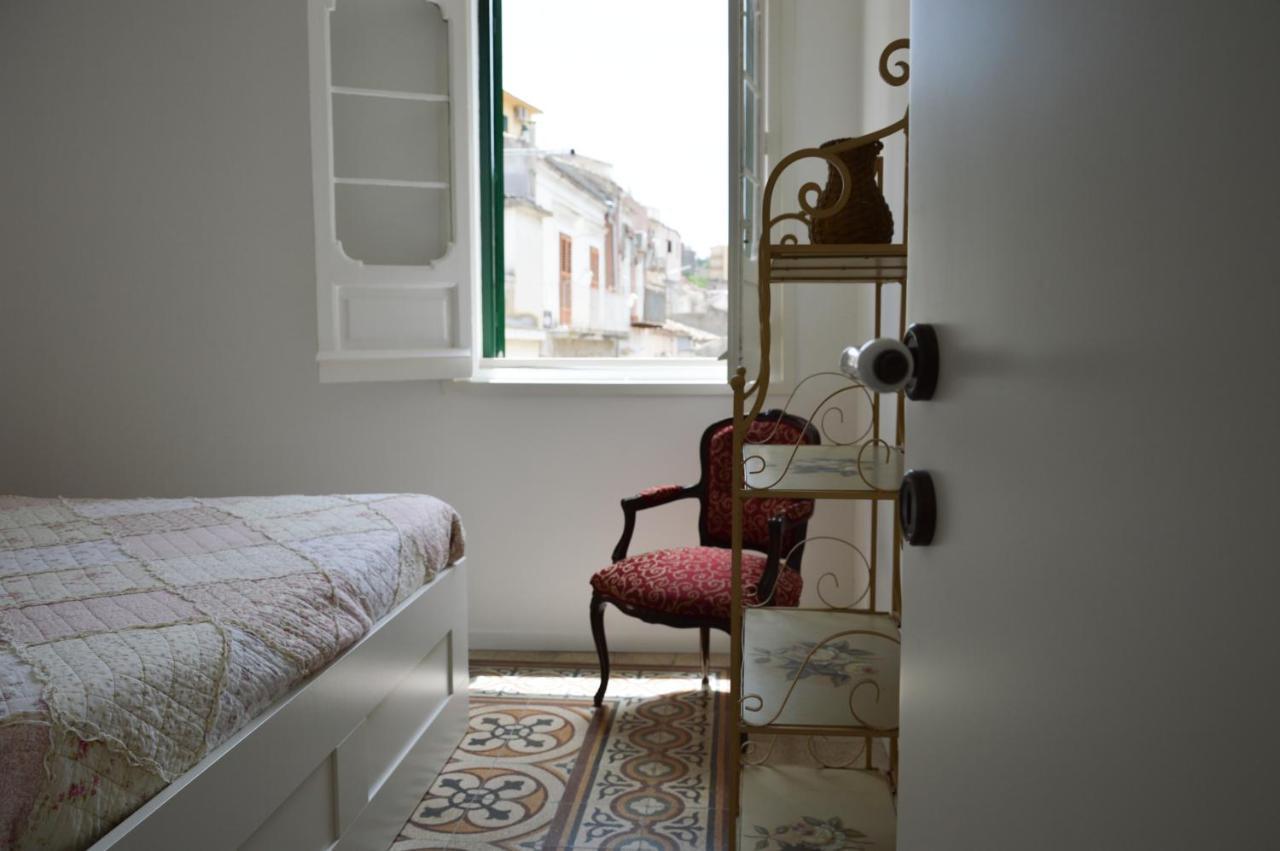 Vila Parva Domus Modica Exteriér fotografie